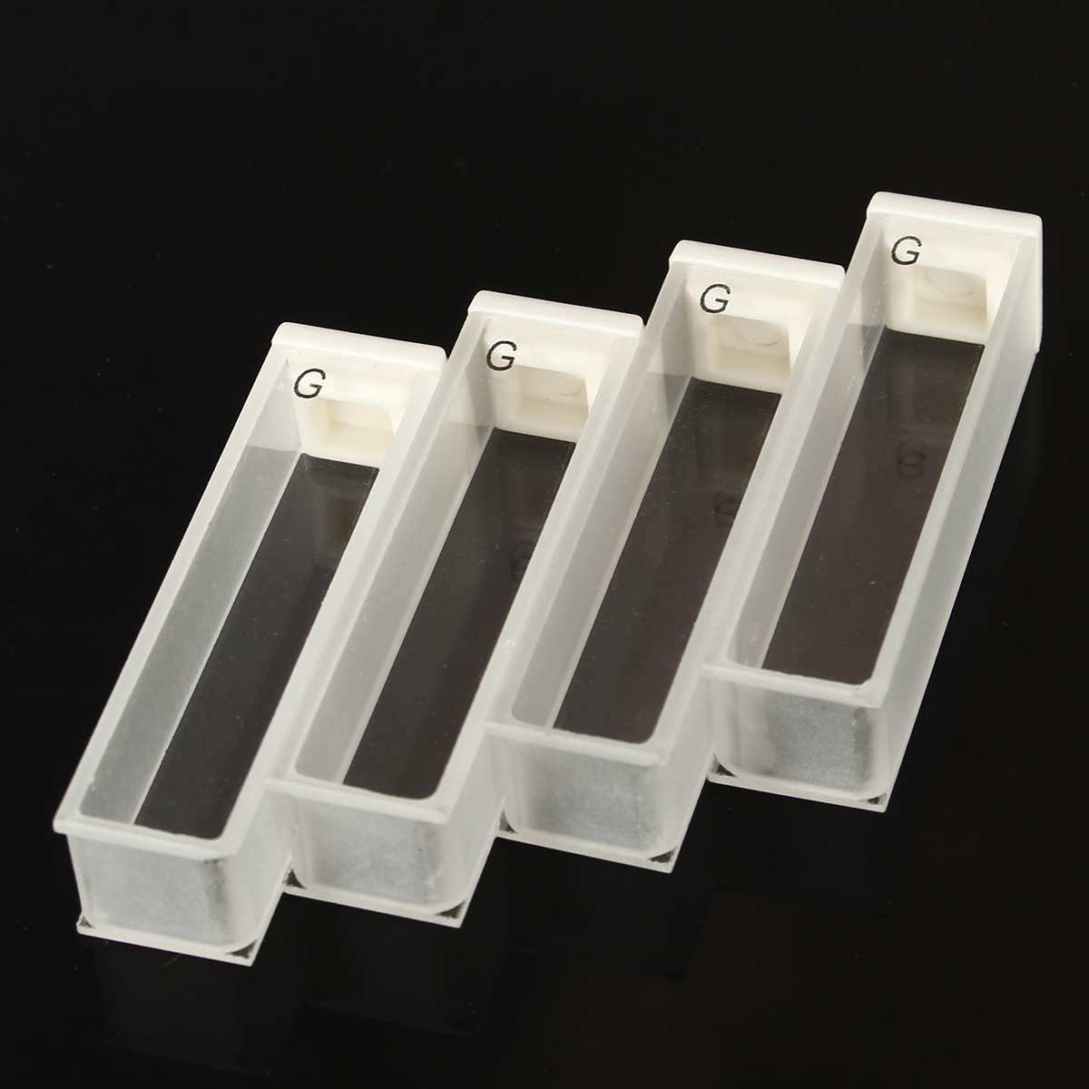 Boxed Glass Cuvette with Lid – Dual Optical Window Cuvette for Spectrophotometry in Lab, Oil & Gas, and Energy Sector Analysis